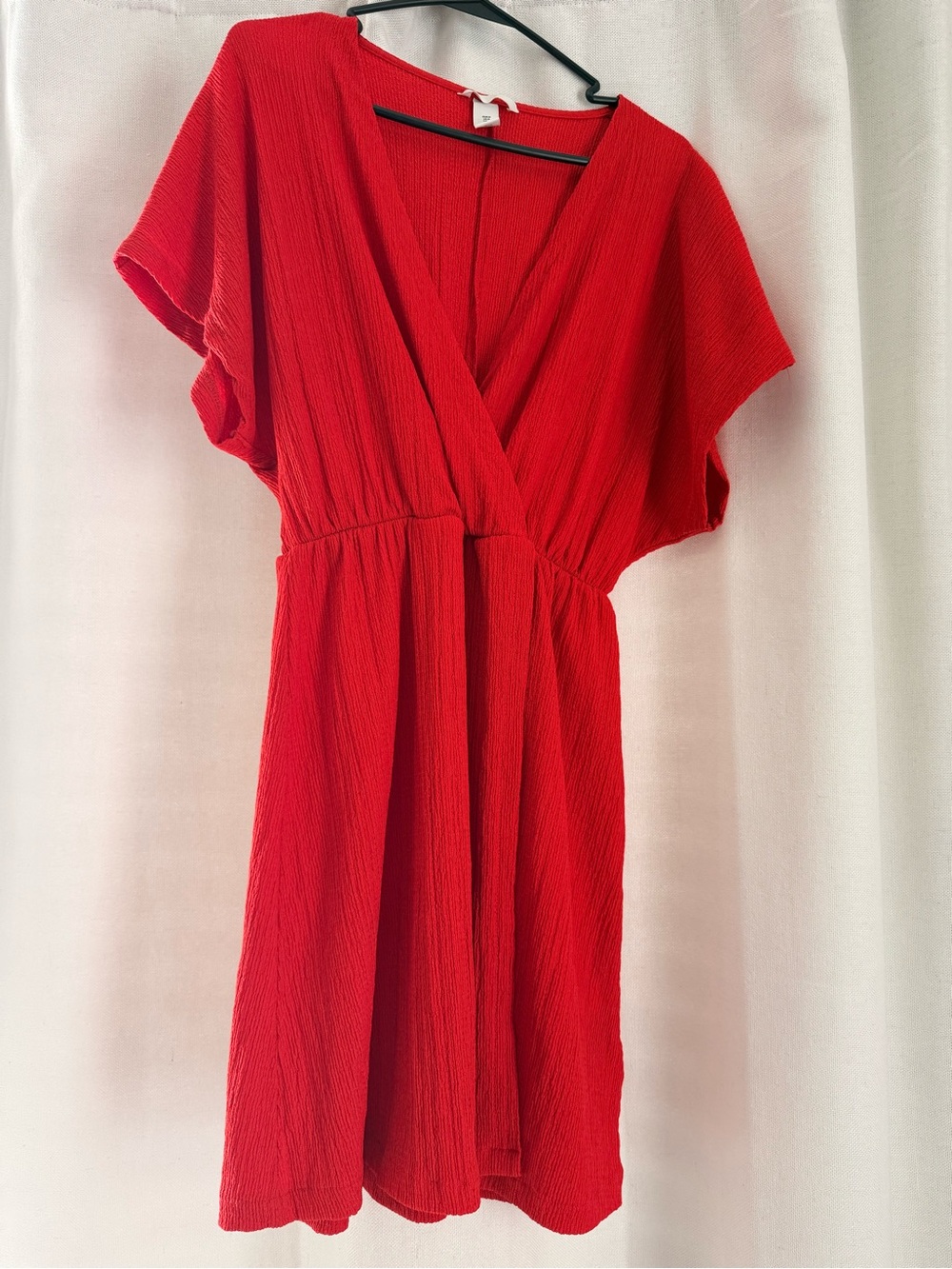 Red V-Neck Women's Dress - Elegant Wrap-Style